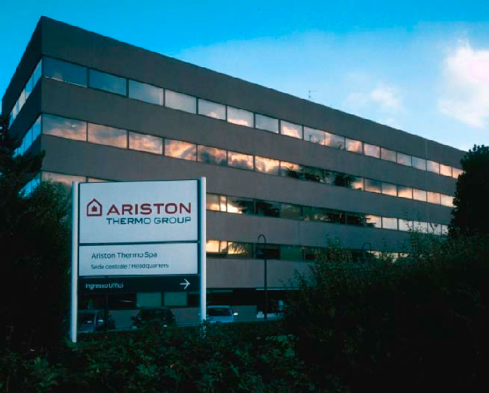 Контакты сервисного центра Ariston